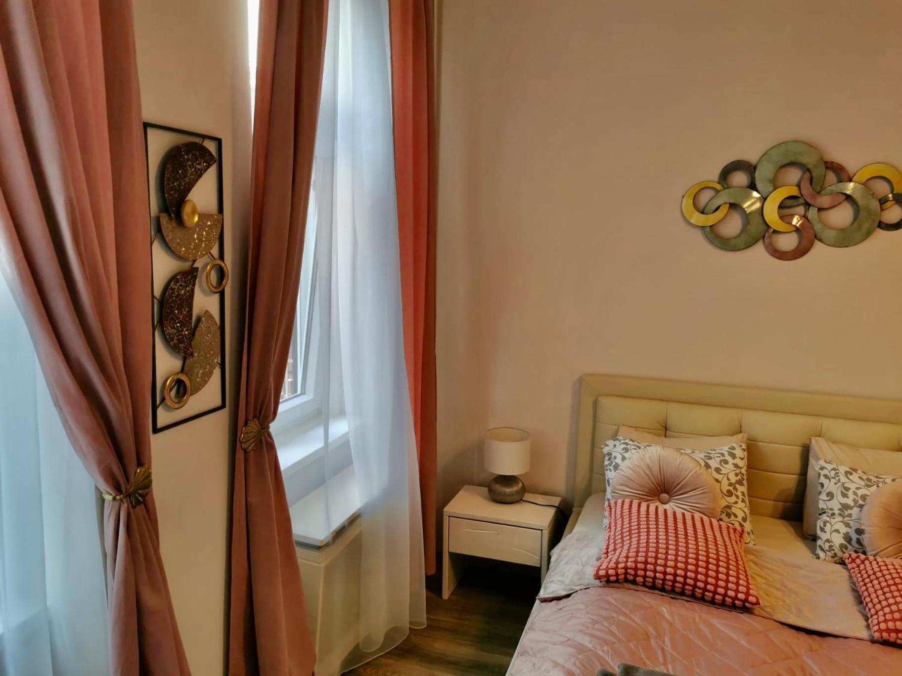 Goldcentral Apartment Comfort Budapest Exterior photo